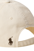 תמונת תקריב של כובע מצחייה