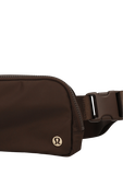 תמונת תקריב של Everywhere Belt Bag