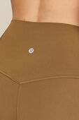 תמונת תקריב דוגמן של Align High-Rise Pant 25