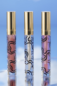 תמונת תקריב של InCharge Glossy Lip Oil Collection