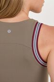 תמונת תקריב דוגמן של Groove High-Neck Tank *Stripe Trim