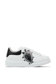 נעלי סניקרס מעור לבן עם לב ALEXANDER MCQUEEN