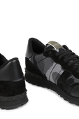 נעלי סניקרס קמופלאג' בצבע שחור VALENTINO GARAVANI