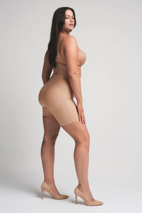 BUTT ENHANCING SHORT SKIMS