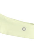 תמונת תקריב של Luxtreme Training Headband