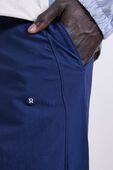 תמונת תקריב דוגמן של Water-Repellent Relaxed-Fit Golf Pant Regular