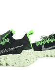 נעלי ספורט ספייס היפי בגוון ירוק NIKE