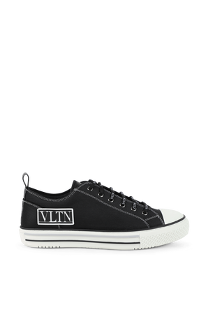 נעלי סניקרס עם לוגו בגווני לבן ושחור VALENTINO