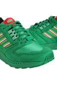 תמונת תקריב של Adidas X Lego ZX 8000 in Green