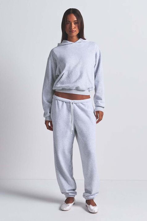 CLASSIC PULLOVER HOODIE SKIMS