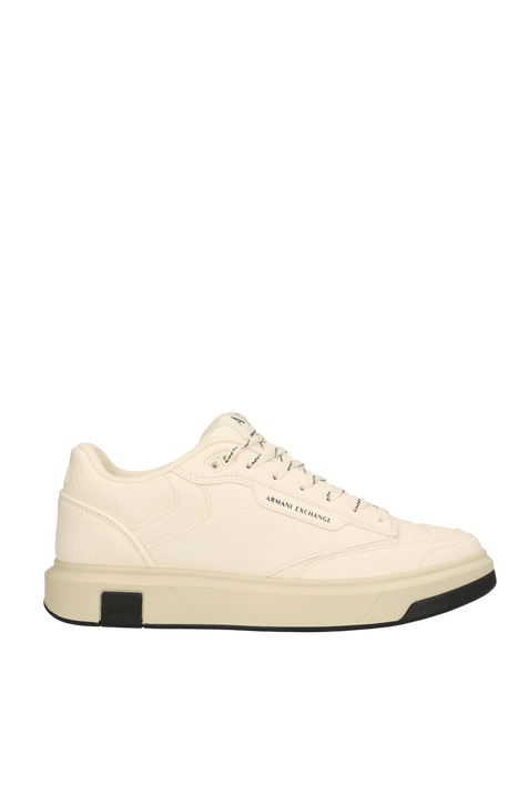 נעלי סניקרס