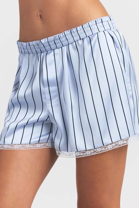 SHORT WITH LACE SKIMS
