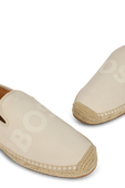 נעלי מוקסין עם הדפס לוגו BOSS