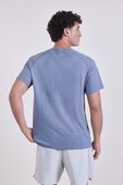 תמונת דוגמן אחורית של Metal Vent Tech Short Sleeve