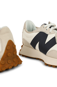 נעלי סניקרס 327 בגווני לבן ואפור NEW BALANCE