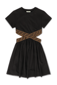 גילאי 3-7 שמלה שחורה עם חגורת מותן ממותגת FENDI KIDS