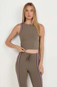 תמונת דוגמן קידמית של Groove High-Neck Tank *Stripe Trim