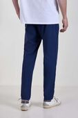 תמונת דוגמן אחורית של ABC Slim-Fit Golf Trouser 32L