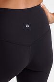 תמונת תקריב דוגמן של lululemon Align No Line&trade; High-Rise Pant 28''