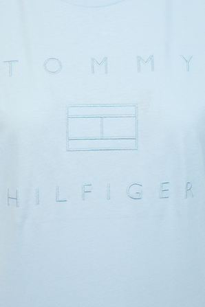 חולצת טי כחולה עם רקמת לוגו TOMMY HILFIGER