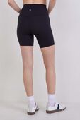 תמונת דוגמן אחורית של lululemon Align&trade; High-Rise Short 6''
