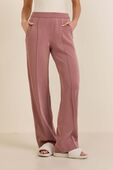 תמונת דוגמן קידמית של Softstreme Pintuck Mid-Rise Pant Regular