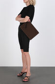 תמונת דוגמן קידמית של Suede Clutch Bag in Brown
