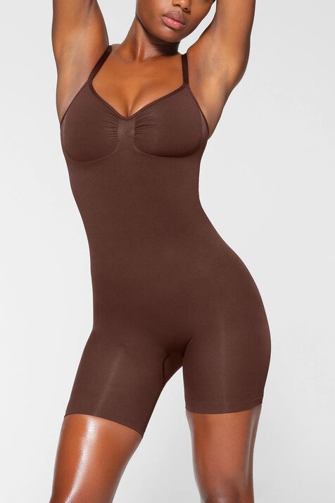 BODYSUIT MID-THIGH W/ OPEN GUSSET SKIMS