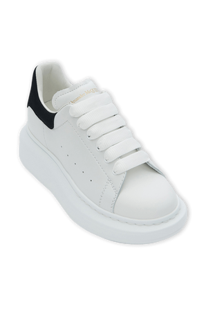 מידות 25-33.5 נעלי סניקרס בלבן עם דגש שחור אחורי ALEXANDER MCQUEEN KIDS