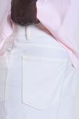תמונת תקריב דוגמן של EasyFive Relaxed-Fit Short 7''