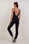 תמונת דוגמן אחורית של Align&trade; V-Back Bodysuit 25
