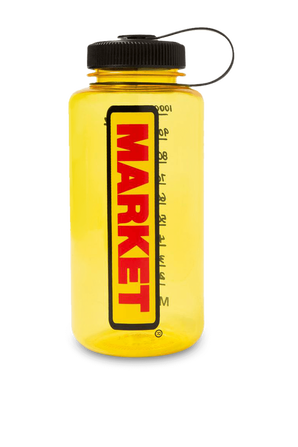 בקבוק שתייה צהוב עם לוגו אדום MARKET