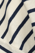 תמונה אחורית של T-Shirt in Blue and White