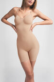 תמונת דוגמן קידמית של MID THIGH BODYSUIT