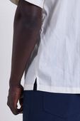 תמונת תקריב דוגמן של Lightweight Camp-Collar Shirt
