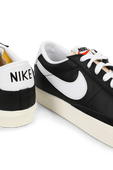 נעלי סניקרס בלייזר 77 שחורות NIKE