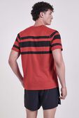 תמונת דוגמן אחורית של Metal Vent Tech Short Sleeve