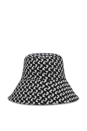 כובע באקט עם דוגמה לוגומאנית בגווני שחור ולבן OFF WHITE