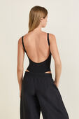 תמונת דוגמן אחורית של Nulu Mesh Scoop Back Sleeveless Bodysuit