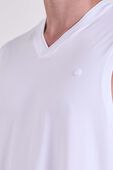 תמונת תקריב דוגמן של Mesh-Panelled Tennis Sleeveless Shirt