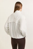 תמונת דוגמן אחורית של Define Relaxed-Fit Jacket *Luon