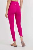 תמונת דוגמן אחורית של lululemon Align&trade; High-Rise Pant 25''