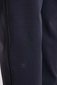 תמונת תקריב דוגמן של Sojourn Jogger Regular