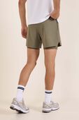 תמונת דוגמן אחורית של Run Crew Ripstop Lined Short 6