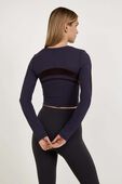 תמונת דוגמן אחורית של Wunder Train Cropped Long-Sleeve Shirt *Flocked