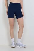 תמונת דוגמן קידמית של Align&trade; High-Rise Short 6