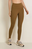 תמונת דוגמן קידמית של Align High-Rise Pant 25