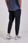 תמונת דוגמן אחורית של Mile Maker Jogger Regular