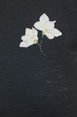 תמונה אחורית של Lily Flower Cotton Tee in Black