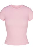 תמונה קידמית של T-SHIRT